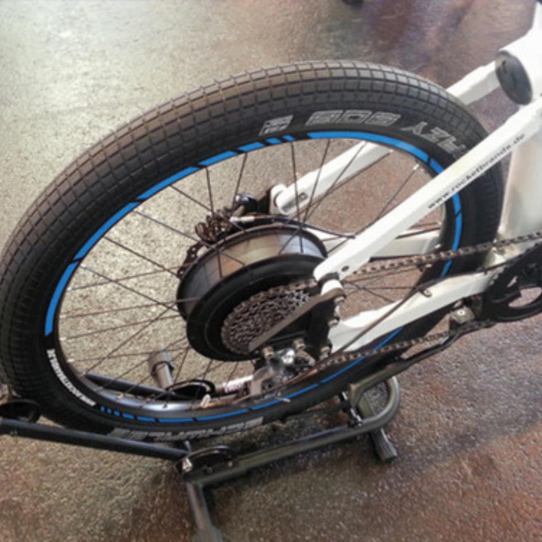 Fahrradständer für die Heckgarage für E-Bike Reifenbreite 20 - 60 mm